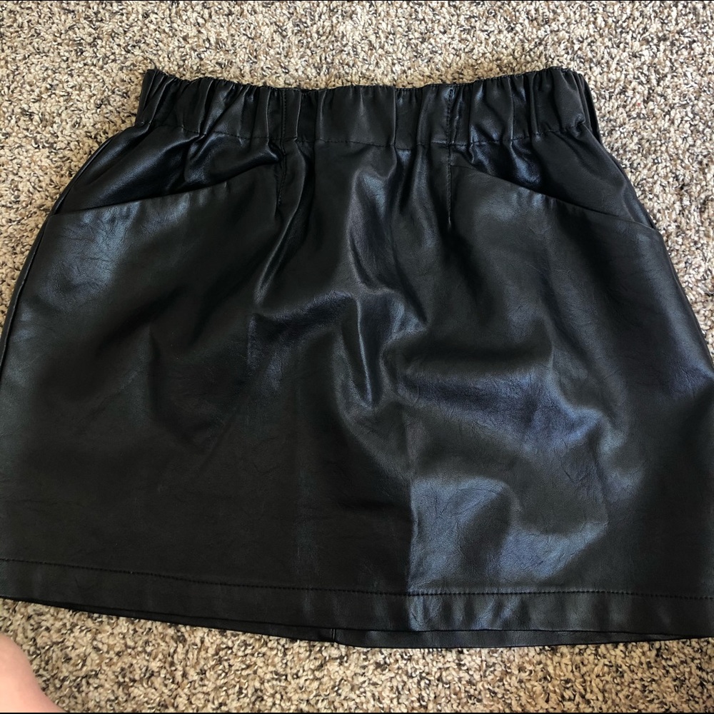 Target high rise skirt-POCKETS!